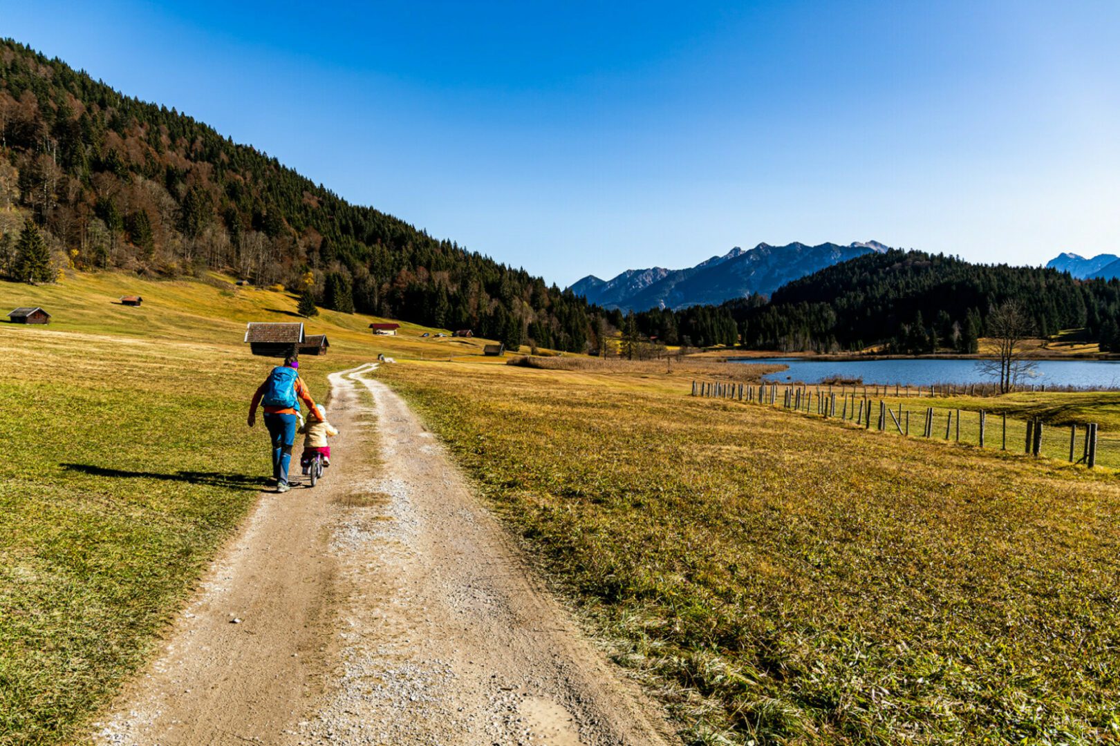 Geroldsee mit Kinderfahrrad